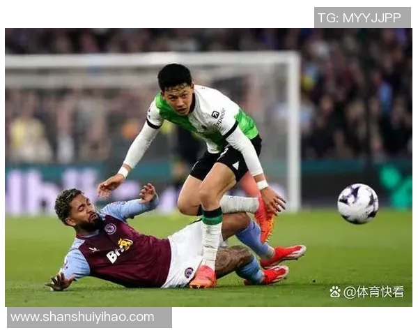 中超激战：尤文图斯狂胜利物浦六比二乌龙球瞬间引发全场沸腾