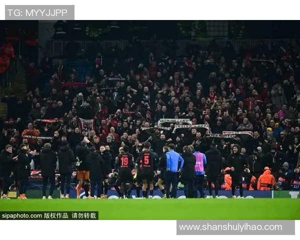 中超激战曼联与皇马战平引发全场热议精彩集锦回顾