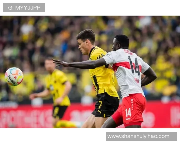 国王杯惊天冷门里昂逆转多特蒙德引发全场狂欢