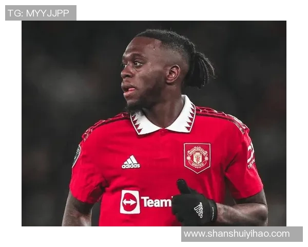 西甲激战:巴黎圣日耳曼与里昂战成平局帽子戏法引发全场狂欢 西甲激战:巴黎圣日耳曼与里昂战成平局帽子戏法引发全场狂欢