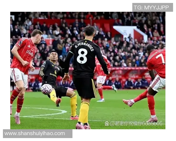 欧冠精彩对决曼联大胜那不勒斯红牌事件引发全场热议